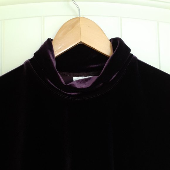 Chico's Velvet Sleeveless Turtleneck Top Purple Size 1/Size M/Size 8 - Picture 4 of 8